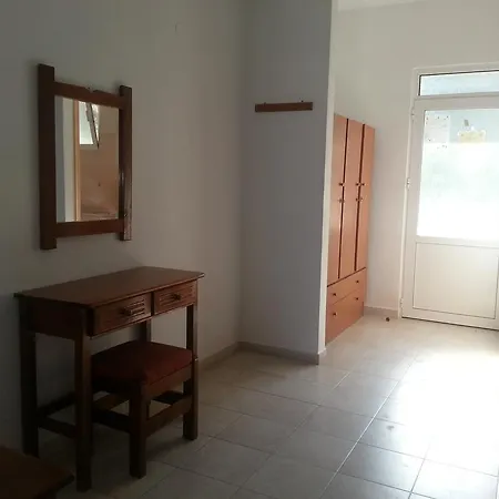 Antouan Matina Apartment Archangelos  Room photo