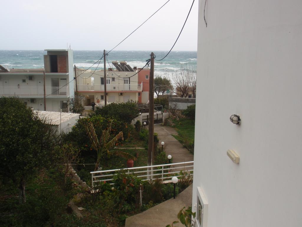 Antouan Matina Apartment *