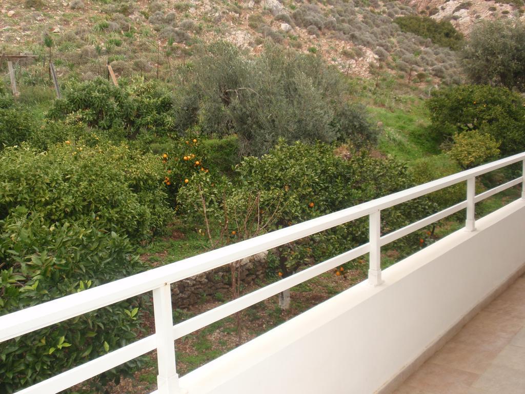 Antouan Matina Apartment *