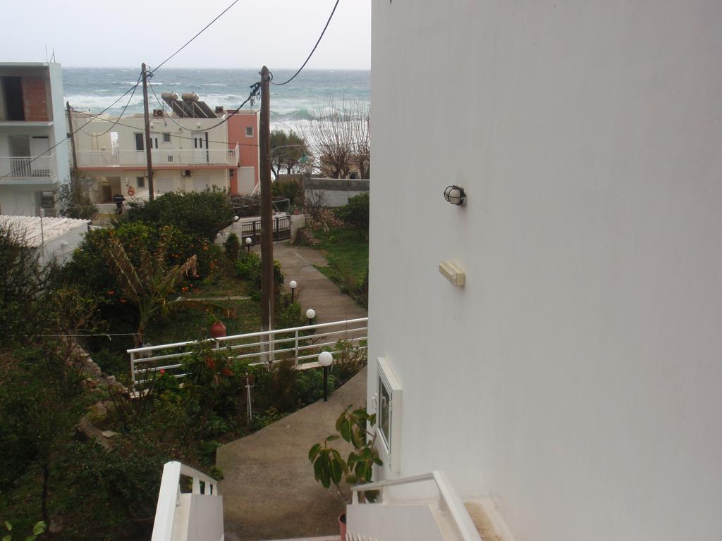 Antouan Matina Apartment *