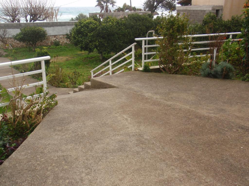Apartment Antouan Matina *