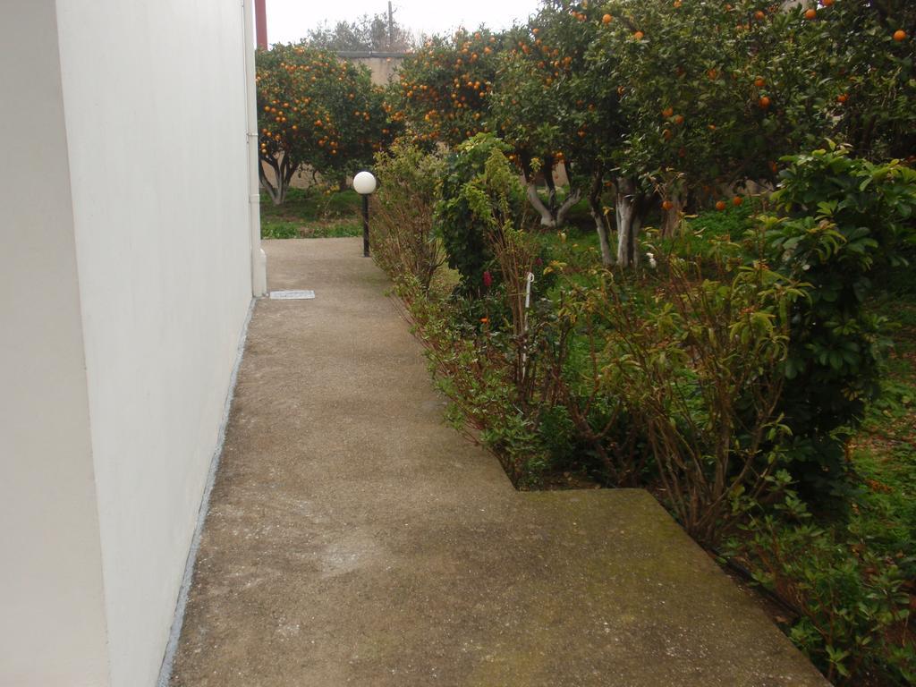 Antouan Matina Apartment *