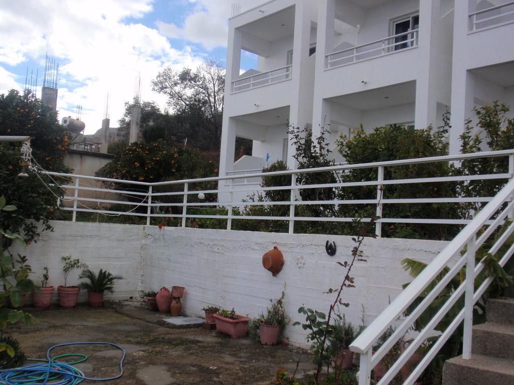 Antouan Matina Apartment *