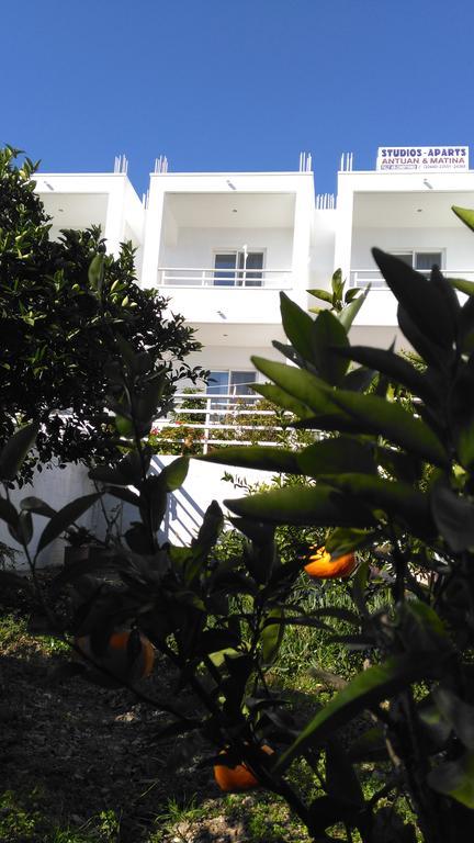 Antouan Matina Apartment *