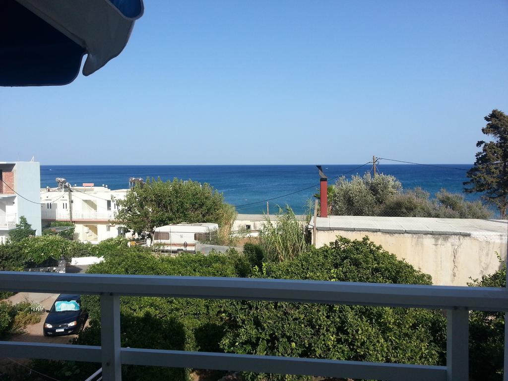 Apartment Antouan Matina *